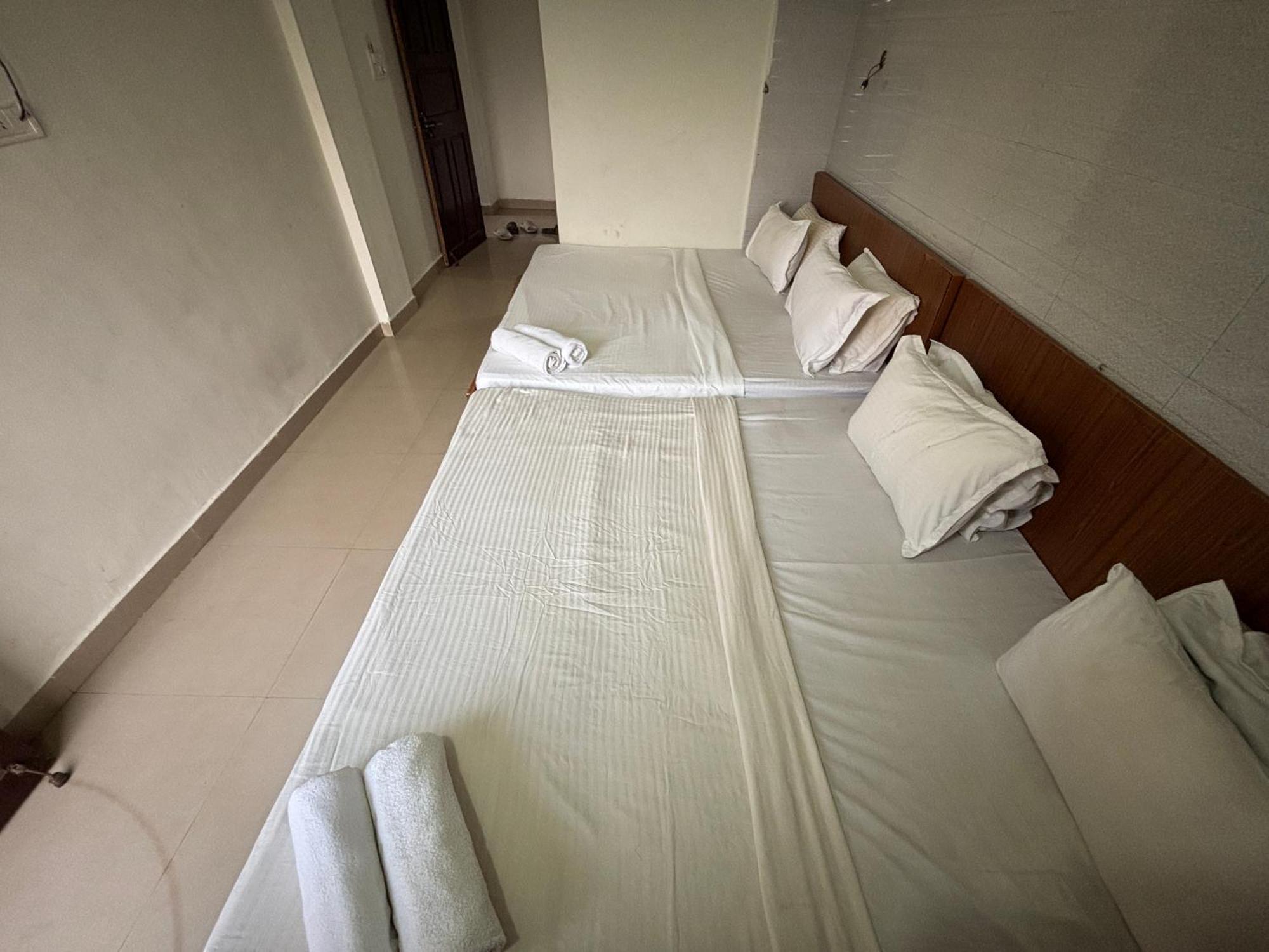 Mehar Rooms Baga Eksteriør billede