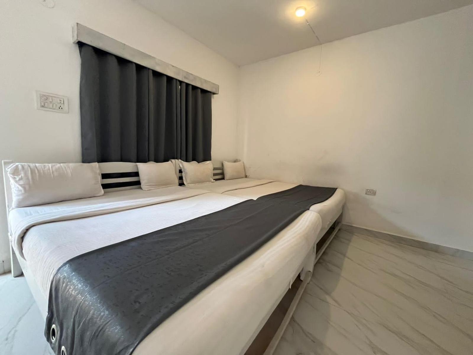 Mehar Rooms Baga Eksteriør billede